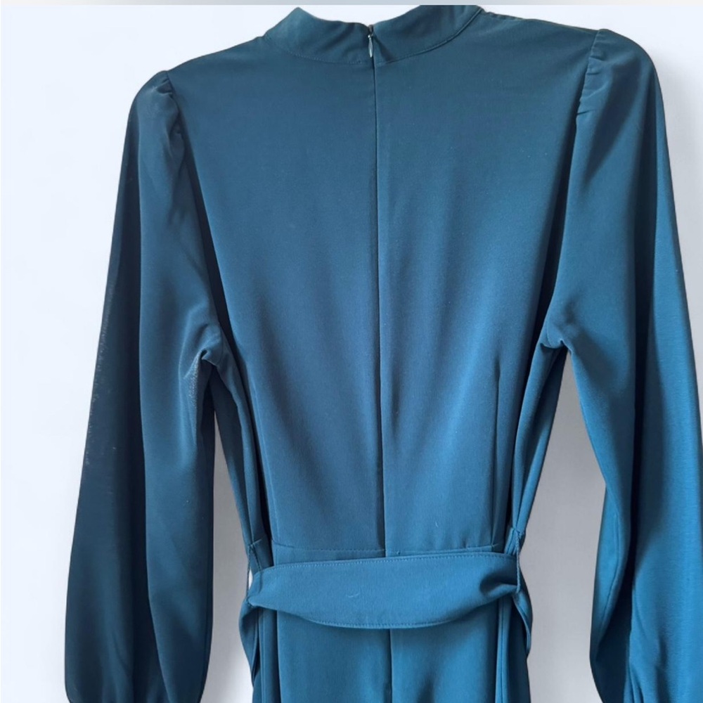 Elegant Teal Long-Sleeve Dress - Picture 5 of 6
